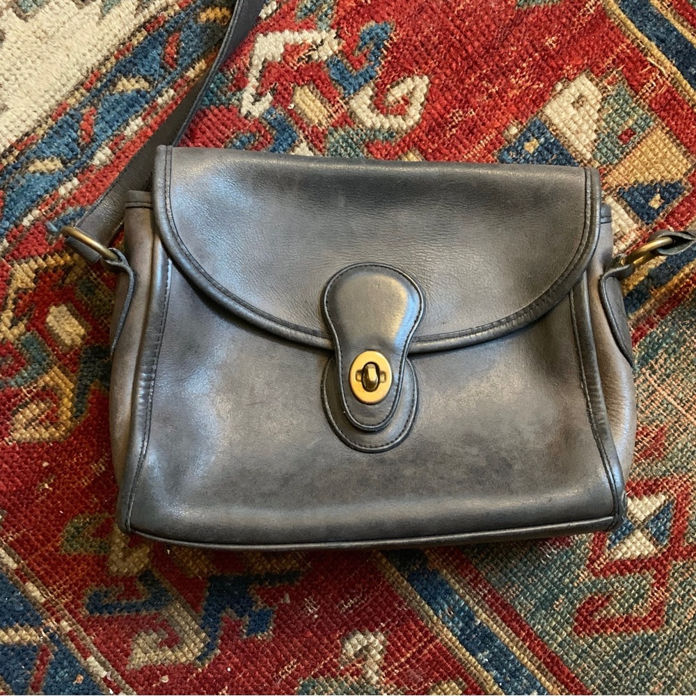 Vintage Coach grey shoulder bag